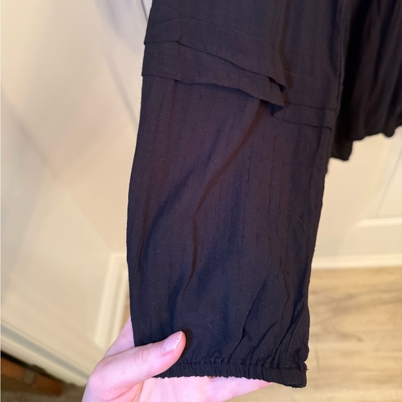 Reitmans - Long-Sleeve V-Neck Tunic with Tiered Hem - Picture 6 of 8